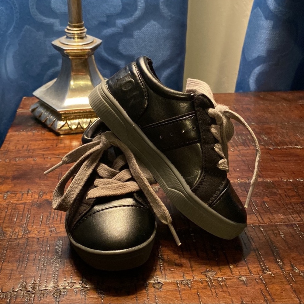 REACTION BRAND - Picture 2 of 2